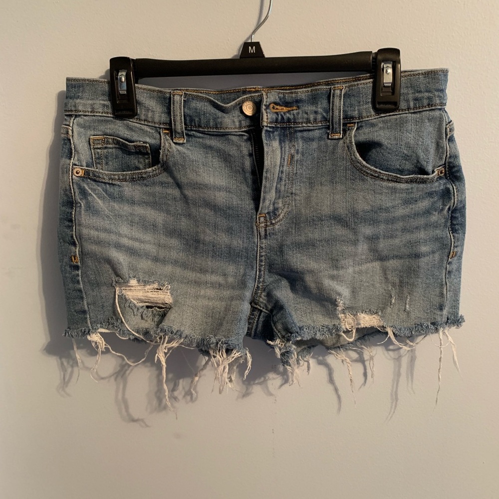Old navy mid rise boyfriend shorts